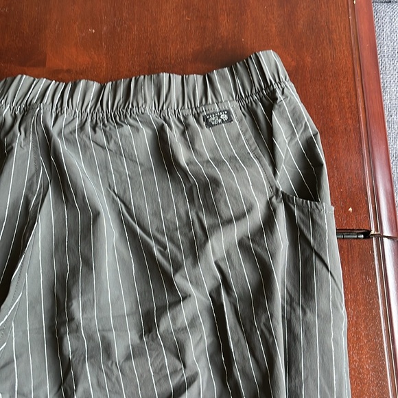 Mountain Hard Wear wide leg capris XL - Picture 3 of 10